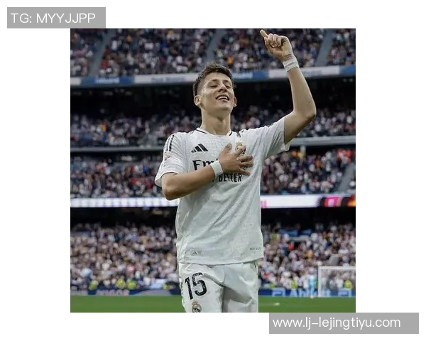 居莱尔自信满满称教练信任自己与姆巴佩配合默契 居莱尔自信满满称教练信任自己与姆巴佩配合默契